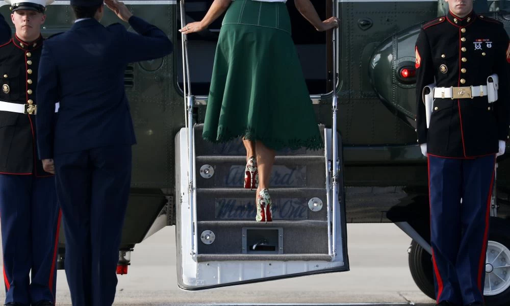 "Ψαχνέται" η Μελάνια Τραμπ εκτός Λευκού Οίκου: Οι επαφές με νέους συνεργάτες